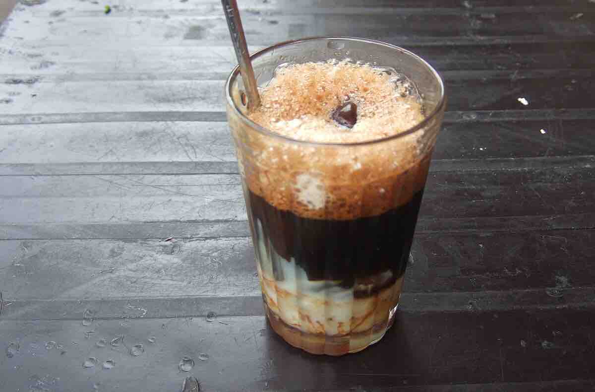 Ly cà phê sữa đá